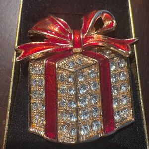 Red and Gold Gift Brooch